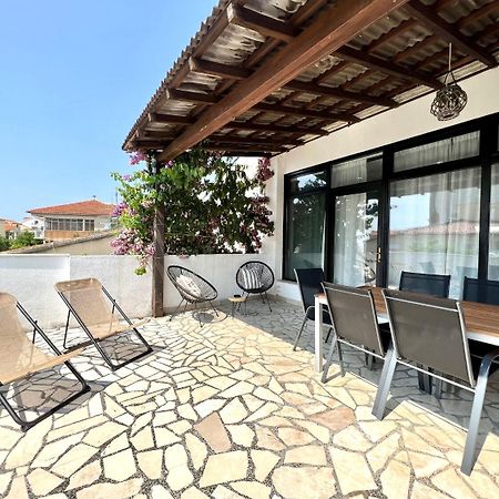 Apartment Denis - Great Location & Large Terrace Makarska Exterior foto