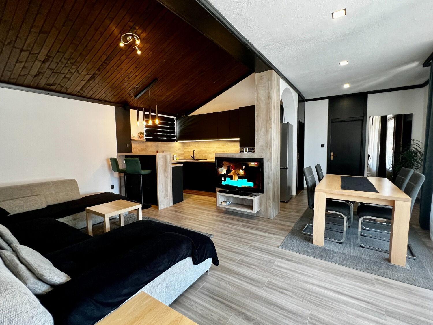 Apartment Denis - Great Location & Large Terrace Makarska Exterior foto